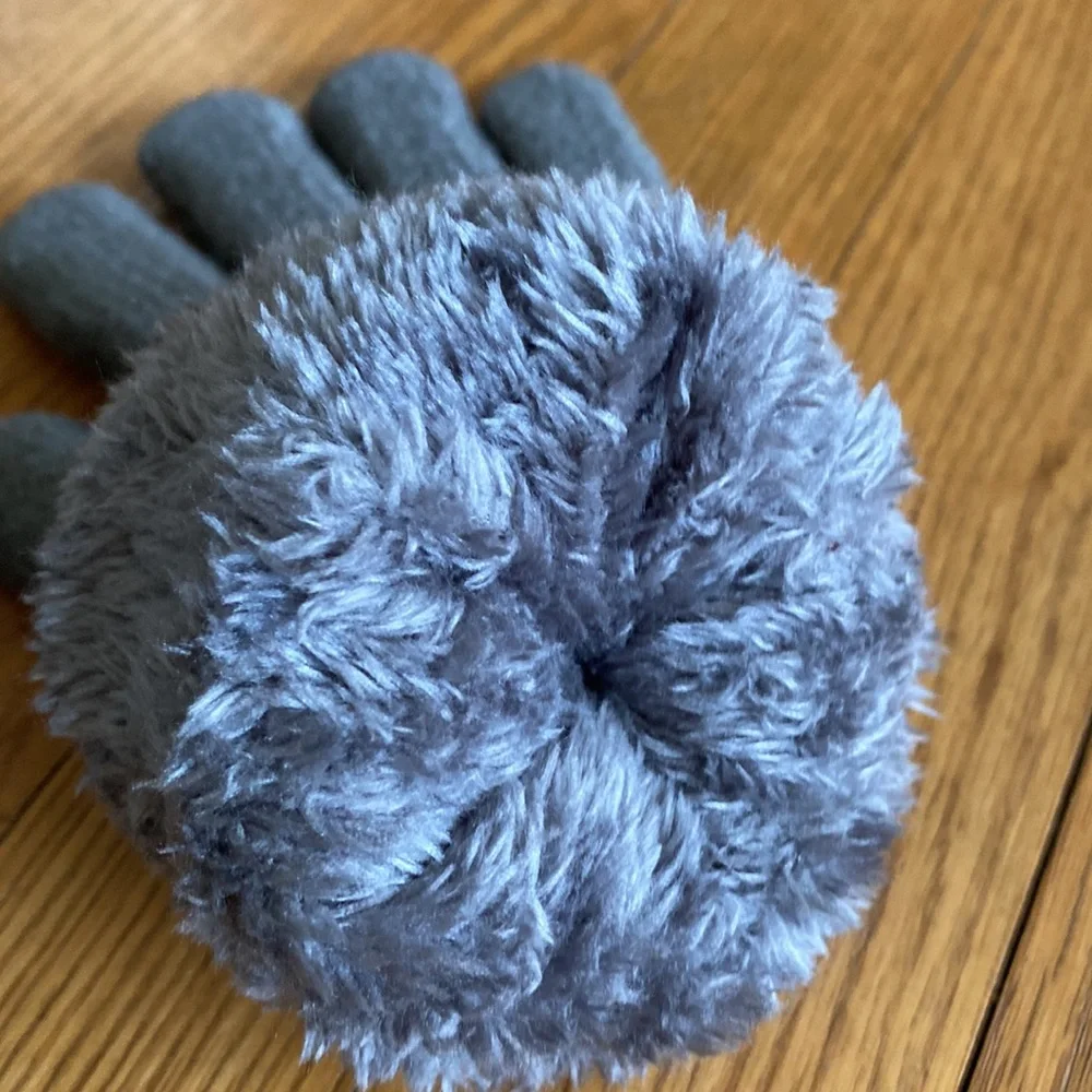 Gray button fleece lined gloves